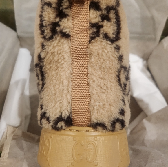 Gucci Women's Beige and Brown Shearling Boots